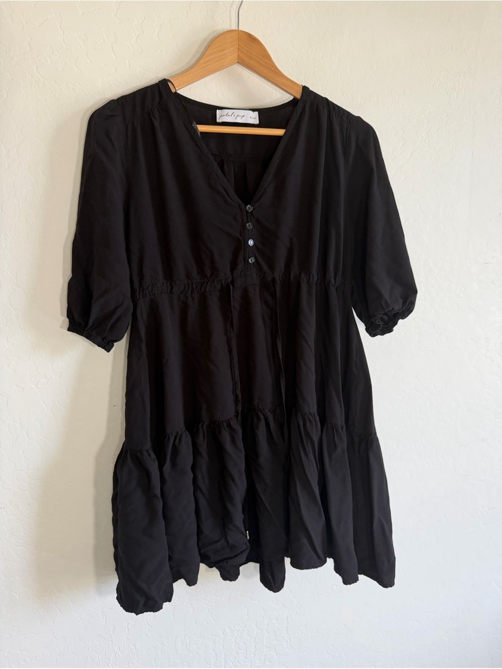 Petal + Pup Black Tiered Mini Dress V-Neck Elbow Sleeve Babydoll Size S